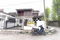 Hunian Cantik Modern Lb 155m2 di Arcamanik, Bandung Hunian Cantik Modern Lb 155m2 di Arcamanik, Bandung