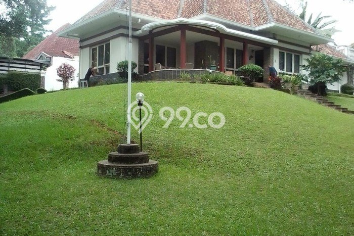 Jual Rumah Mewah Elegan Dengan View Eksklusif di Cipaganti, Bandung Jual Rumah Mewah Elegan Dengan View Eksklusif di Cipaganti, Bandung