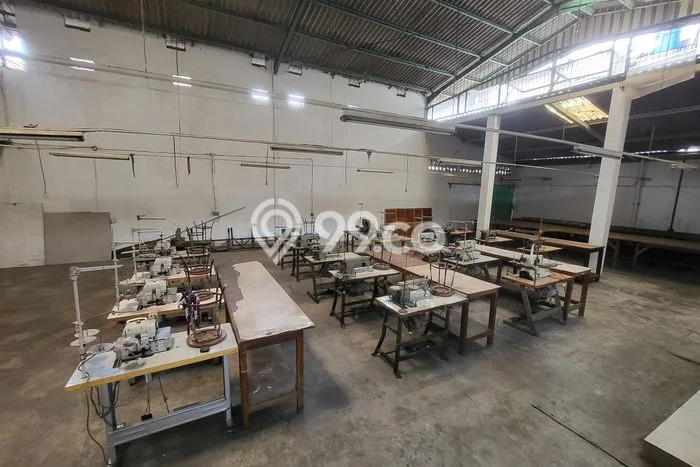 Gudang Dijual di Bandung LT 1031m2 & LB 720m2 Lokasi Terbaik! Gudang Dijual di Bandung LT 1031m2 & LB 720m2 Lokasi Terbaik!