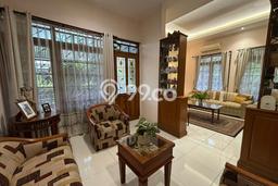 For Sale! Premium House LT 400m2 Desain Modern di Surya Sumantri For Sale! Premium House LT 400m2 Desain Modern di Surya Sumantri