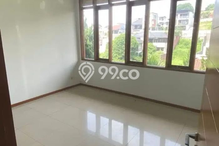 Rumah Sewa Bandung LT 276m2 LB 218m2 Kawasan Setra Duta Rumah Sewa Bandung LT 276m2 LB 218m2 Kawasan Setra Duta