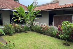 HARGA SPESIAL! Rumah kawasan Surya Sumantri, Dekat Fasilitas, 3 KT, LT 400m² Bangunan 240m² HARGA SPESIAL! Rumah kawasan Surya Sumantri, Dekat Fasilitas, 3 KT, LT 400m² Bangunan 240m²