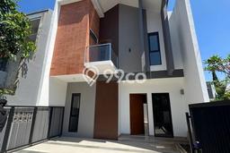 Rumah SUPER MEWAH! di BKR, Bandung, Luas 114m² Bangunan 123m², HARGA SPESIAL Rumah SUPER MEWAH! di BKR, Bandung, Luas 114m² Bangunan 123m², HARGA SPESIAL