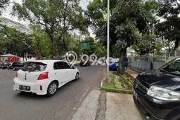 Rumah Elit Modern Tanpa Renovasi di Riau Bandung Rumah Elit Modern Tanpa Renovasi di Riau Bandung