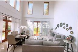 Rumah Berkualitas dengan Luas Tanah 472m² di Kawasan Elite Setiabudi, Bandung Rumah Berkualitas dengan Luas Tanah 472m² di Kawasan Elite Setiabudi, Bandung