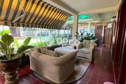 Dijual Rumah Luas Elegan Dengan View Cantik di Riau, Bandung Dijual Rumah Luas Elegan Dengan View Cantik di Riau, Bandung