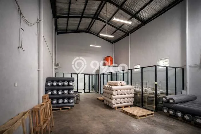 FOR RENT! Gudang di Kopo Cocok untuk Bisnis 200m2 FOR RENT! Gudang di Kopo Cocok untuk Bisnis 200m2