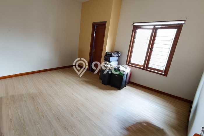For Sale! Luxury House LT 400m2 Desain Elegan di Sariwangi For Sale! Luxury House LT 400m2 Desain Elegan di Sariwangi