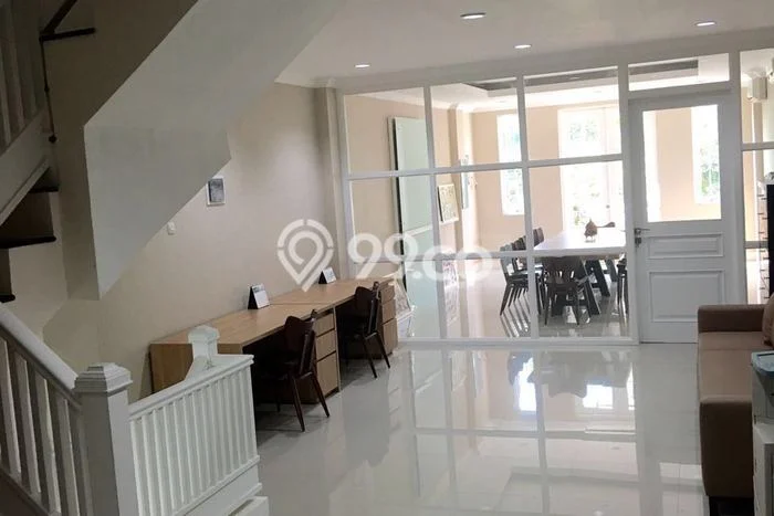 Unit Ruko Dijual di Jakarta Barat LT 145m2 & LB 435m2 Unit Ruko Dijual di Jakarta Barat LT 145m2 & LB 435m2