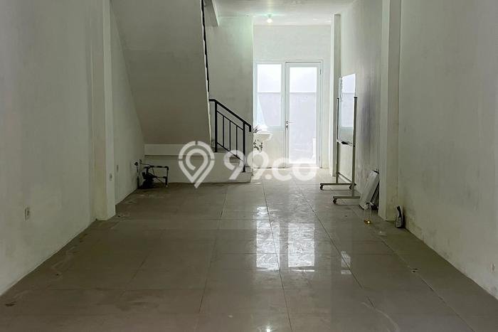 Ruko Disewakan di , Luas 280m2m², Area Berkembang Ruko Disewakan di , Luas 280m2m², Area Berkembang