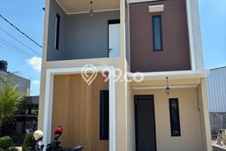 For Sale Hunian Rumah Nyaman 5 Kamar di Cikunir, Bekasi For Sale Hunian Rumah Nyaman 5 Kamar di Cikunir, Bekasi