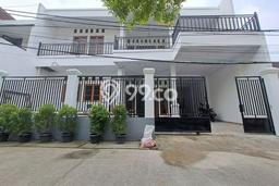 DIJUAL CEPAT! Rumah Ready Stock Area Strategis Duren Sawit, LT 190m² Bangunan 350m² DIJUAL CEPAT! Rumah Ready Stock Area Strategis Duren Sawit, LT 190m² Bangunan 350m²