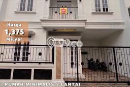 For Sale Rumah 4 Kamar Lokasi Ideal Nyaman dan Strategis di Jagakarsa For Sale Rumah 4 Kamar Lokasi Ideal Nyaman dan Strategis di Jagakarsa