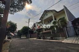 Rumah Elit Modern Tanpa Renovasi di Bintaro Tangerang Selatan Rumah Elit Modern Tanpa Renovasi di Bintaro Tangerang Selatan