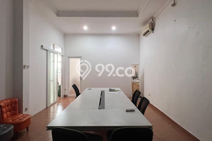 Ruko Dijual di Prime Area Jakarta Timur Luas 400m2 Ruko Dijual di Prime Area Jakarta Timur Luas 400m2