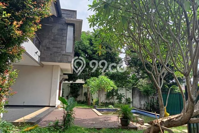 Rumah sewa siap huni 7 KT di Kemang, Jakarta Selatan Rumah sewa siap huni 7 KT di Kemang, Jakarta Selatan