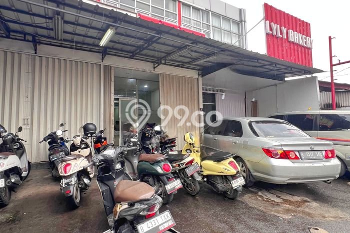 Ruko Dijual di Prime Area Jakarta Timur Luas 400m2 Ruko Dijual di Prime Area Jakarta Timur Luas 400m2