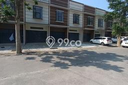 Area Ramai! Ruko Dijual di Dayeuhkolot untuk Bisnis Luas Bangunan 90m2 Area Ramai! Ruko Dijual di Dayeuhkolot untuk Bisnis Luas Bangunan 90m2