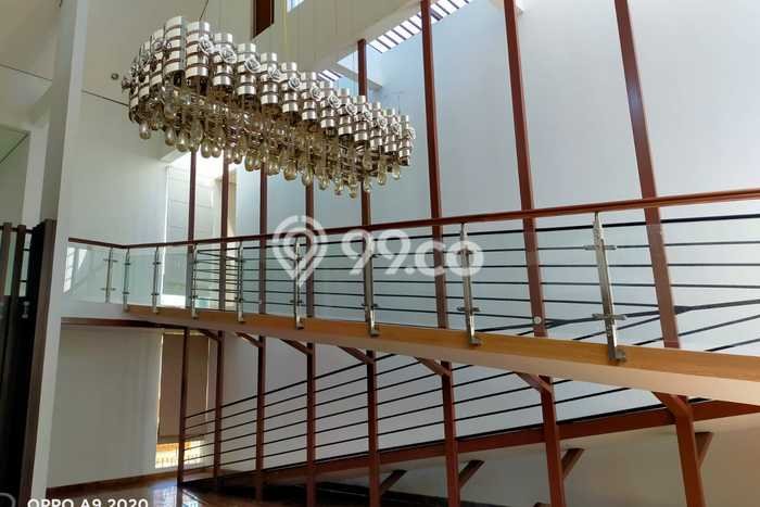 Ready to Use! Premium House LT 296m2 Desain Modern di Bintaro Ready to Use! Premium House LT 296m2 Desain Modern di Bintaro