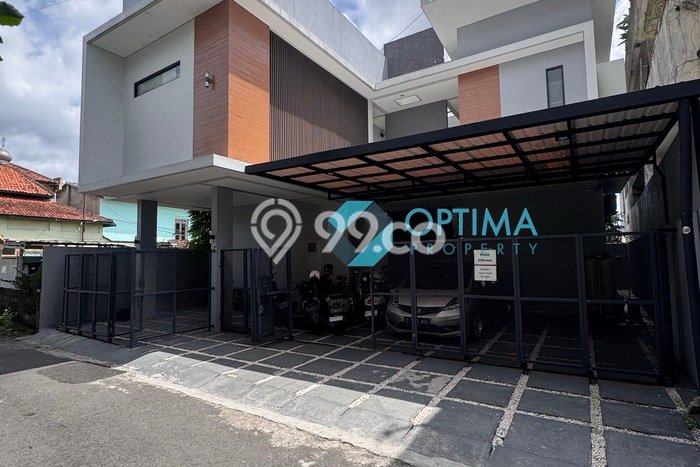 Rumah Luxury Modern Siap Huni di Caturtunggal Sleman Rumah Luxury Modern Siap Huni di Caturtunggal Sleman
