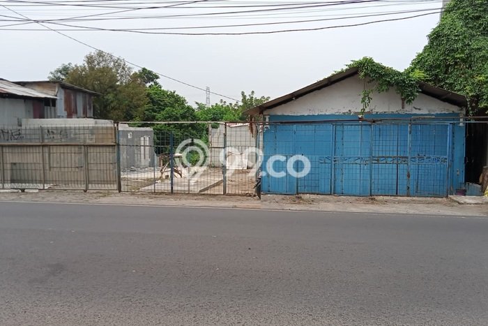 Lahan Dijual Lokasi Strategis di Tangerang Selatan dengan Luas 1451m2 Lahan Dijual Lokasi Strategis di Tangerang Selatan dengan Luas 1451m2