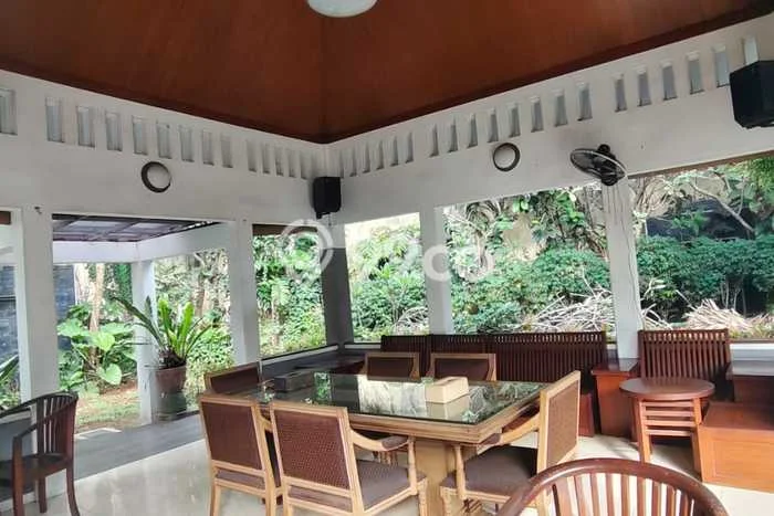 Dijual Rumah Luas Megah Dengan View Eksklusif di Bintaro, Jakarta Selatan Dijual Rumah Luas Megah Dengan View Eksklusif di Bintaro, Jakarta Selatan