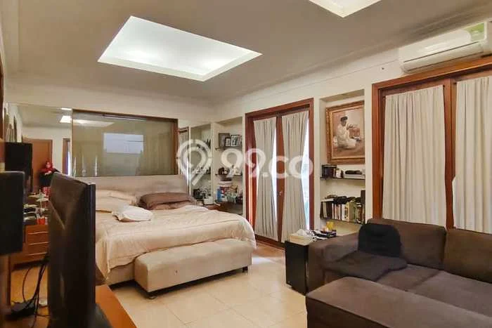 Dijual Rumah Luas Megah Dengan View Eksklusif di Bintaro, Jakarta Selatan Dijual Rumah Luas Megah Dengan View Eksklusif di Bintaro, Jakarta Selatan