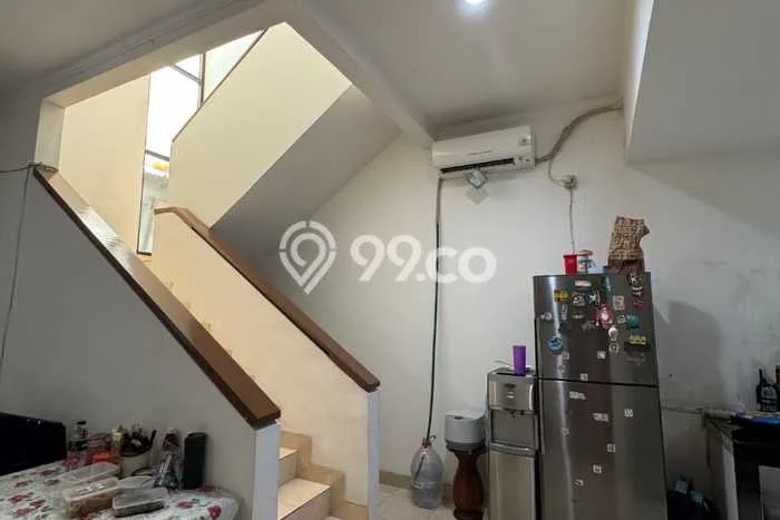 For Sale Hunian Rumah Terawat 3 KT di Bintaro, Tangerang Selatan For Sale Hunian Rumah Terawat 3 KT di Bintaro, Tangerang Selatan
