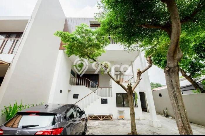 Komersial Dijual di Cilandak LT 571m2, LB 1400m2 untuk Investasi Komersial Dijual di Cilandak LT 571m2, LB 1400m2 untuk Investasi