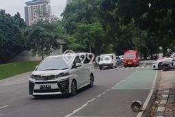 Hunian Mewah Siap Huni LT 388m2 di Kebayoran Baru, Jakarta Selatan Hunian Mewah Siap Huni LT 388m2 di Kebayoran Baru, Jakarta Selatan