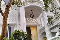 Rumah Mewah LB 321m2 Siap Huni Desain Elegan di BSD, Tangerang Rumah Mewah LB 321m2 Siap Huni Desain Elegan di BSD, Tangerang