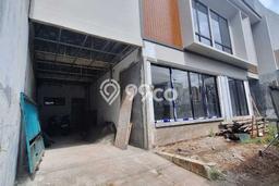 Hunian Mewah LB 285m2 Siap Huni Desain Elegan di Bintaro, Tangerang Selatan Hunian Mewah LB 285m2 Siap Huni Desain Elegan di Bintaro, Tangerang Selatan