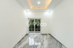 Rumah Elit LB 300m2 Siap Pakai Desain Elegan di Bintaro, Tangerang Selatan Rumah Elit LB 300m2 Siap Pakai Desain Elegan di Bintaro, Tangerang Selatan