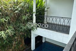 Ready to Use! Luxury House LT 218m2 Desain Modern di Bintaro Ready to Use! Luxury House LT 218m2 Desain Modern di Bintaro