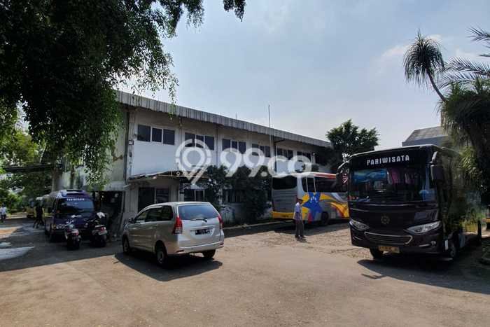 Gudang Komersial Dijual di Ciracas Jakarta Timur LT 7762m2 & LB 3790m2 Gudang Komersial Dijual di Ciracas Jakarta Timur LT 7762m2 & LB 3790m2