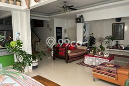 Rumah Elit LB 300m2 Siap Huni Desain Elegan di Bintaro, Tangerang Selatan Rumah Elit LB 300m2 Siap Huni Desain Elegan di Bintaro, Tangerang Selatan