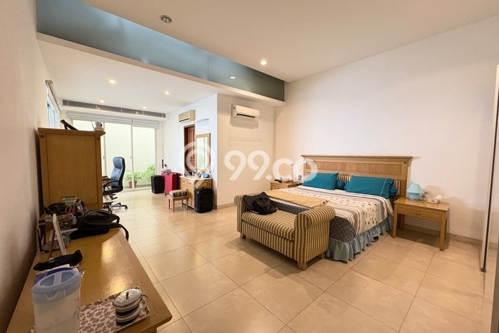 For Sale! Premium House LT 560m2 Desain Elegan di Kedoya For Sale! Premium House LT 560m2 Desain Elegan di Kedoya