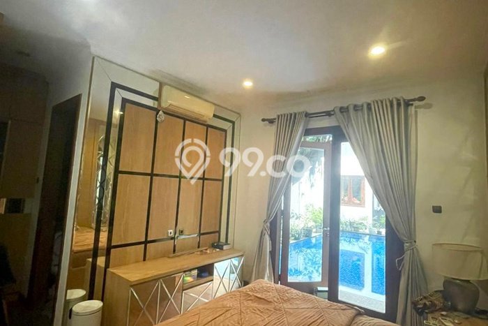 Rumah Elit Modern Siap Huni di Pondok Indah Jakarta Selatan Rumah Elit Modern Siap Huni di Pondok Indah Jakarta Selatan