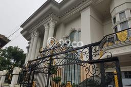 Rumah Luxury Modern Siap Huni di Pulogebang Jakarta Timur Rumah Luxury Modern Siap Huni di Pulogebang Jakarta Timur