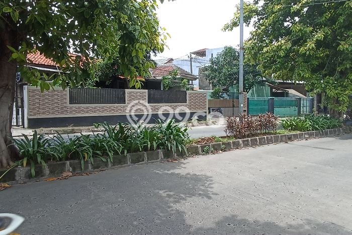 Ready to Use! Luxury House LT 267m2 Desain Elegan di Pekayon Ready to Use! Luxury House LT 267m2 Desain Elegan di Pekayon