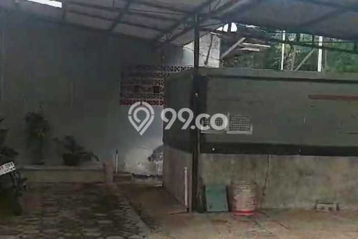 Ready to Use! Luxury House LT 701m2 Desain Modern di Pejaten Ready to Use! Luxury House LT 701m2 Desain Modern di Pejaten