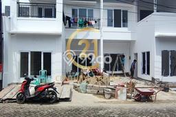 Hunian Nyaman Asri 3 KT Siap Huni di Bintaro Tangerang Selatan Hunian Nyaman Asri 3 KT Siap Huni di Bintaro Tangerang Selatan