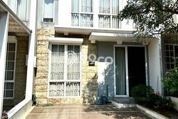 For Sale Hunian Rumah Terawat 3 Kamar di Cibubur, Bekasi For Sale Hunian Rumah Terawat 3 Kamar di Cibubur, Bekasi