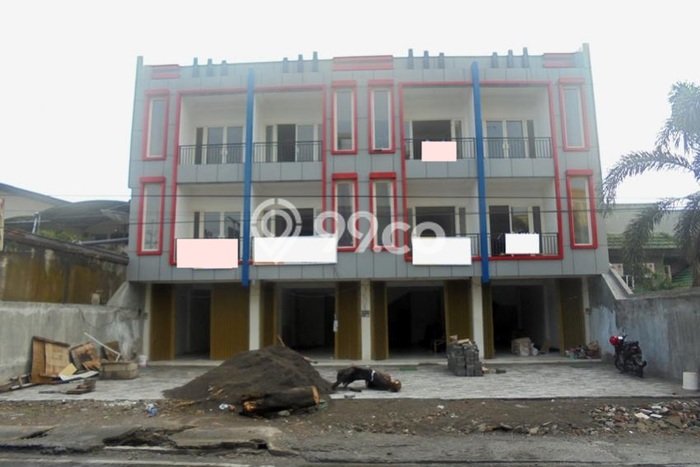 Unit Ruko Dijual di Surabaya LT 100m2 & LB 197m2 Unit Ruko Dijual di Surabaya LT 100m2 & LB 197m2