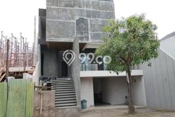 For Sale! Luxury House LT 312m2 Desain Modern di Citraland For Sale! Luxury House LT 312m2 Desain Modern di Citraland
