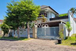 Ready to Use! Luxury House LT 450m2 Desain Elegan di Pakuwon City Ready to Use! Luxury House LT 450m2 Desain Elegan di Pakuwon City
