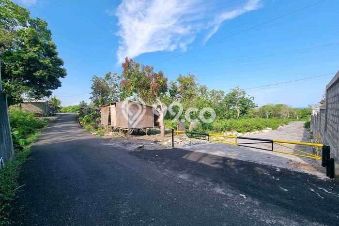 Tanah Dijual Area Strategis di Nusa Dua Badung 300m2 Tanah Dijual Area Strategis di Nusa Dua Badung 300m2