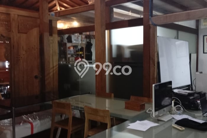Dijual Rumah Luas Megah Dengan View Eksklusif di Kebon Melati, Jakarta Pusat Dijual Rumah Luas Megah Dengan View Eksklusif di Kebon Melati, Jakarta Pusat
