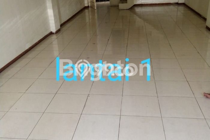 Jual Ruko Kawasan Premium di Klojen, Luas 94m2m², Jalan Raya Jual Ruko Kawasan Premium di Klojen, Luas 94m2m², Jalan Raya