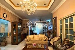 Dijual Rumah Luas Elegan Dengan View Eksklusif di Condet, Jakarta Timur Dijual Rumah Luas Elegan Dengan View Eksklusif di Condet, Jakarta Timur